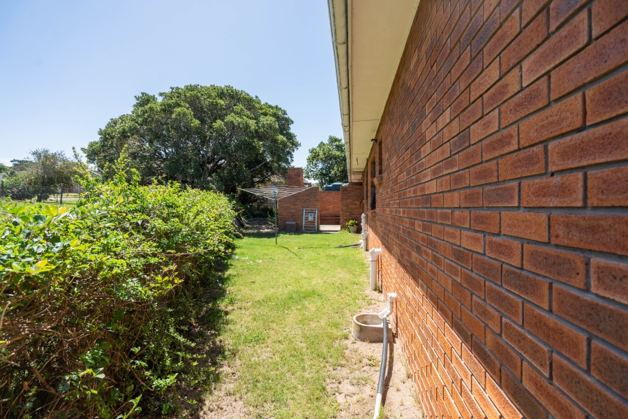 3 Bedroom Property for Sale in Seafield Eastern Cape